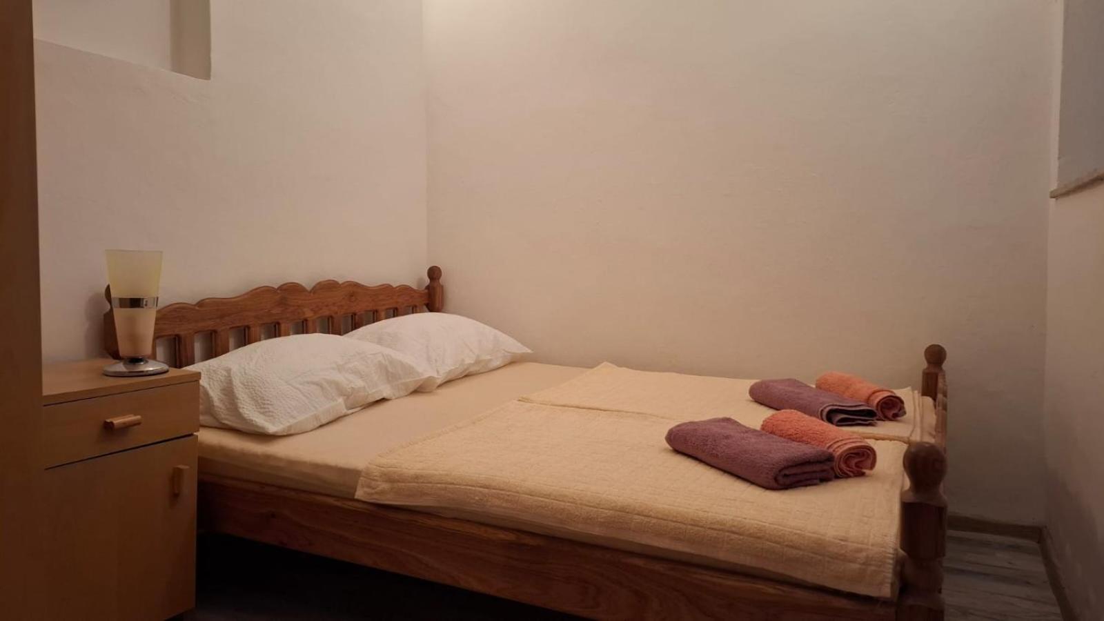 Apartman Karin Donji Karin Kültér fotó